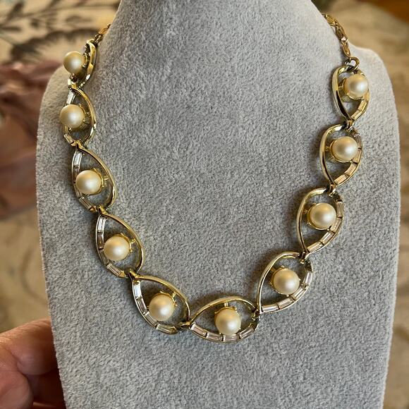 Vintage DODDS-11w30st inc faux pearl rhinestone baguettes parure set Rare estate - Picture 2 of 10